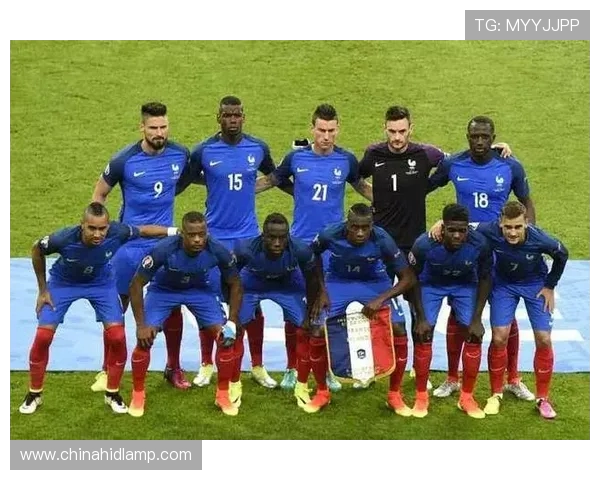 高温足球战术革新：气候适应型比赛模式探索