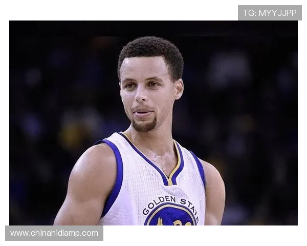 克尼佩尔称库里早期脚踝伤影响投篮表现否则三分球进更多 克尼佩尔称库里早期脚踝伤影响投篮表现否则三分球进更多